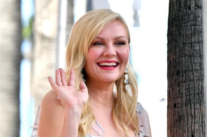 Kirsten Dunst recibe una estrella en el Paseo de la Fama