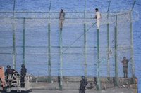 Casi uno de cada cinco migrantes que llega a España de forma irregular lo hace por tierra, según la OIM