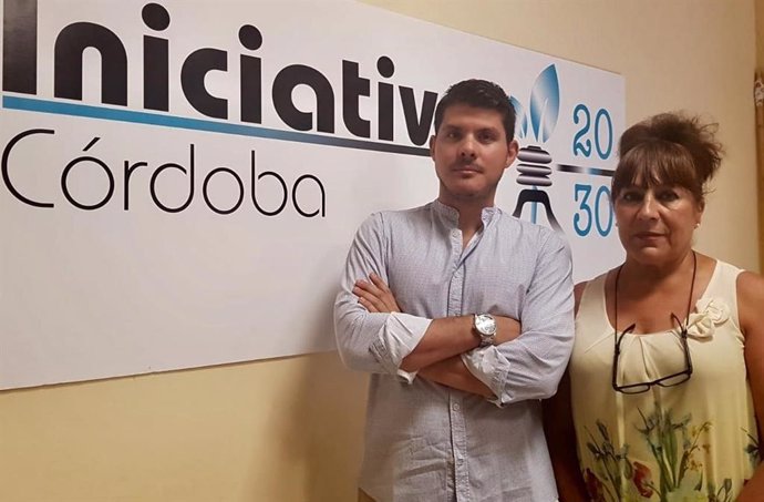 Gonzalo Herreros y Lourdes Martínez, miembros de Iniciativa Córdoba 20-30