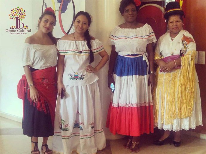 Programación infantil del OCIb con un taller de trajes regionales. 