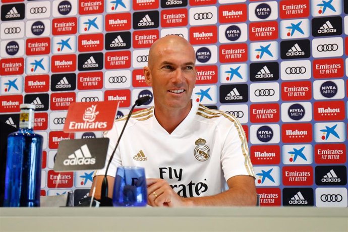 El entrenador del Real Madrid, Zinedine Zidane, en rueda de prensa.