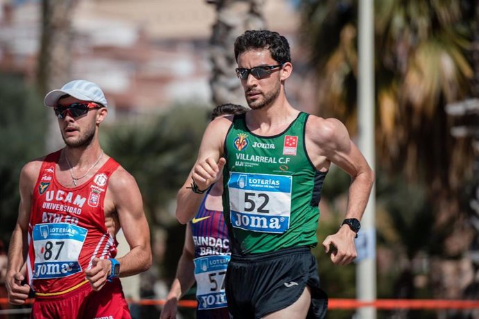 El marchador español Álvaro Martín, en plena carrera.