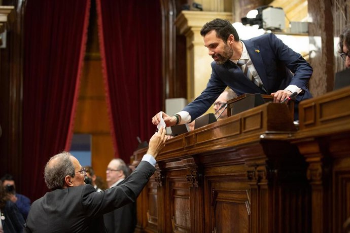 El president del Parlament, Roger Torrent, i el president del Govern, Quim Torra (archivo)
