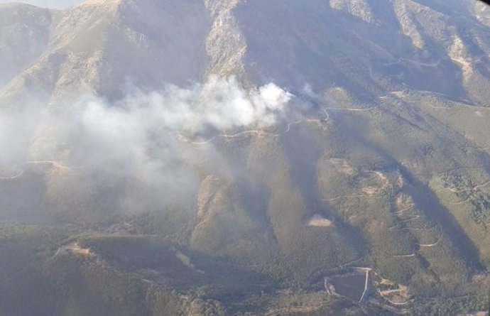 Vista aérea del incendio en Hervás