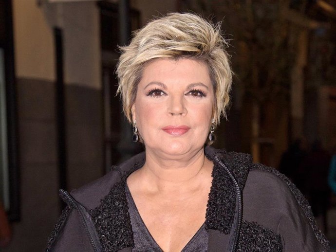 BELÉN RODRÍGUEZ CELEBRA SU CUMPLEAÑOS RODEADA DE AMIGOS