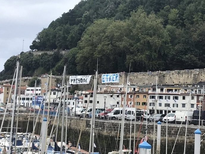 Pancartas de apoyo a los presos de ETA