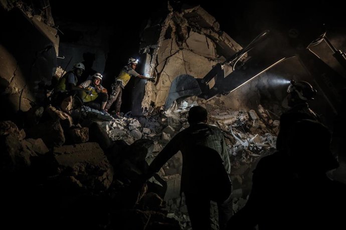 Edificio destruido en el noroeste de Siria