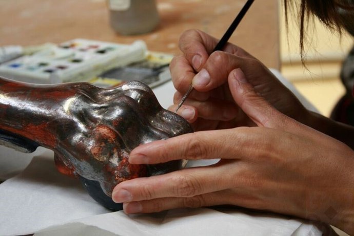 Curso de mobiliario antiguo en el Centro Albayzín