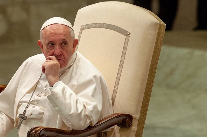 El Papa afirma que detrás de la eutanasia radica una visión "utilitarista" y no 