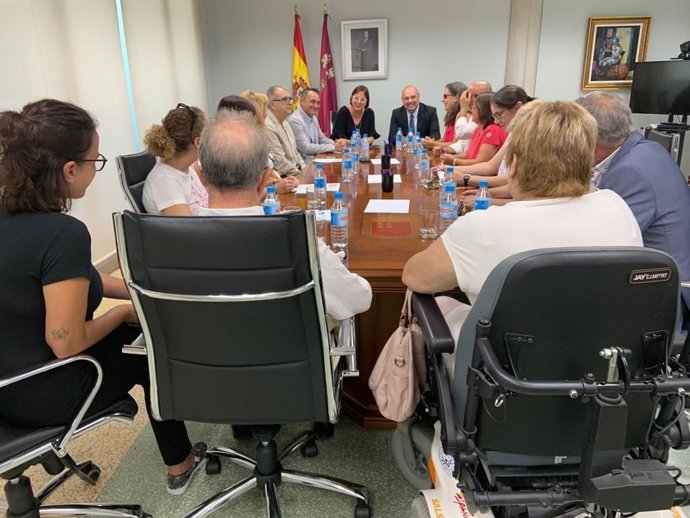 Reunión del Comité de Entidades Representantes de Personas con Discapacidad de la Región de Murcia (CERMI RM) con la vicepresidenta del Gobierno regional y consejera de Mujer, Igualdad, LGTBi, Familias y Política Social, Isabel Franco