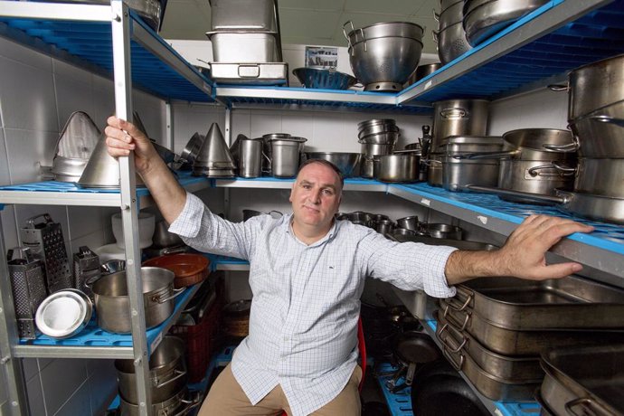 El cocinero español José Andrés facilitará comidas a los afectados por el huracá