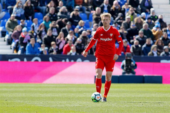 Simon Kjaer of Sevilla during the Santander League (La Liga) match played on Butarque Stadium, Madrid, Spain, between Leganes and Sevilla, Mar 18th 2018. Photo: Oscar J. Barroso / AFP7