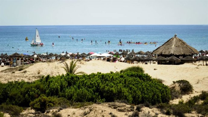 Imagen de una playa de Elche. 