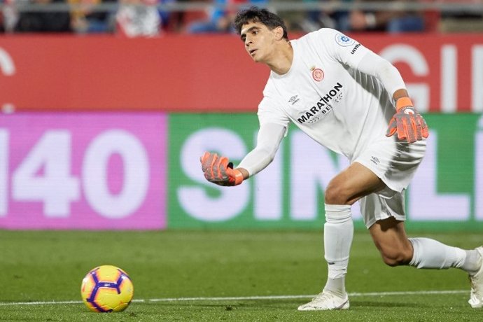 Fútbol.- El Sevilla refuerza su portería con la cesión de Yassine Bounou 