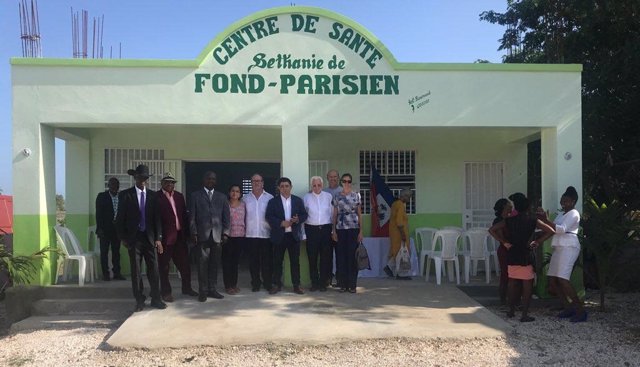 Inauguración del centro de salud construido en Fond Parisien.