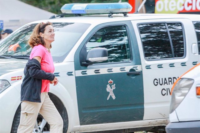 La hermana de la esquiadora y medallista olímpica Blanca Fernández Ochoa, Dolores Fernández Ochoa, durante el operativo de búsqueda en la sierra de Madrid.