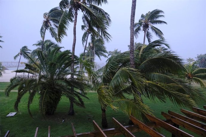El huracán 'Dorian' antes de tocar tierra en Bahamas. 