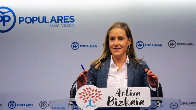 La secretaria general del PP vasco, Amaya Fernández, en rueda de prensa.