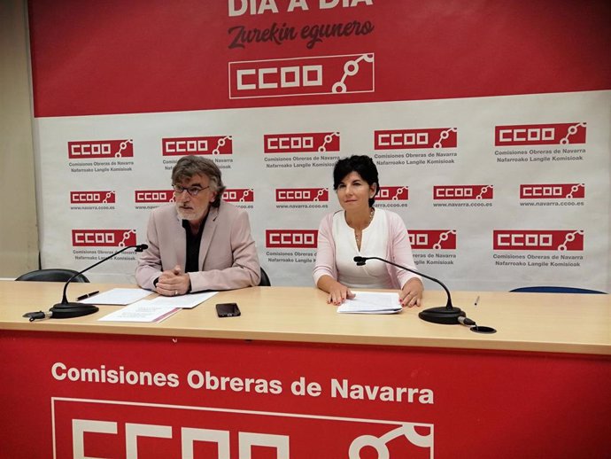 Chechu Rodríguez y Pili Ruiz, de CCOO de Navarra