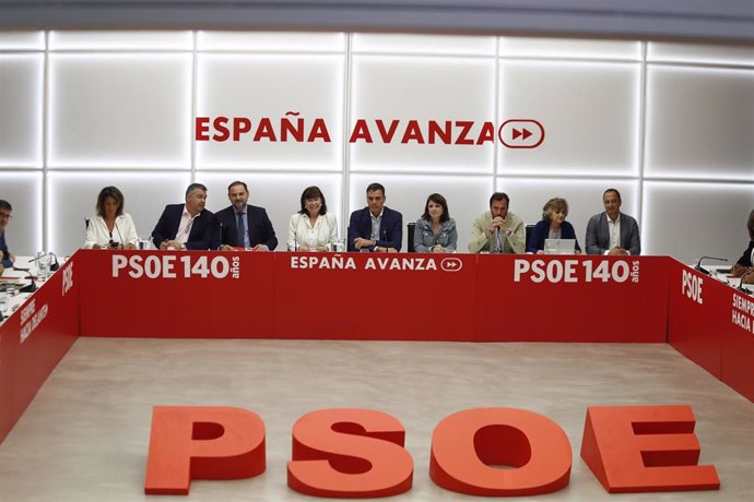 El PSOE convoca su Consejo de Política Municipal el 7 de septiembre y a los baro