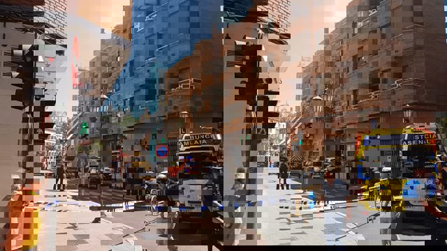 Imagen de la calle San Quirce durante la intervención de los Bomberos.