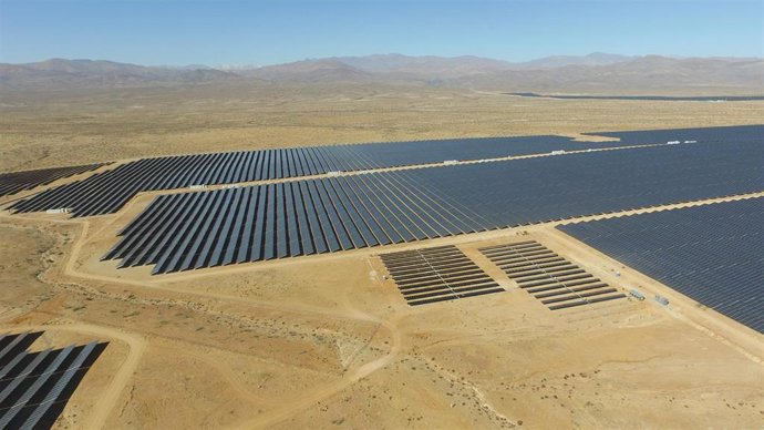 Instalación fotovoltaica de Acciona en el desierto de Atacama (Chile)