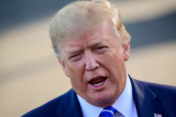 Trump heads to Camp David