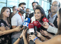 Monasterio (Vox) dice que el problema de su casa es por la burocracia agravada por un "denunciante rencoroso"