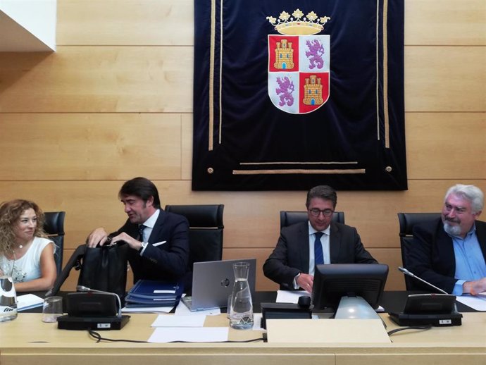Suárez-Quiñones en su comparecencia de legislatura en las Cortes