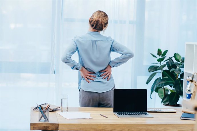 Dolor de espalda, oficina, fibromialgia