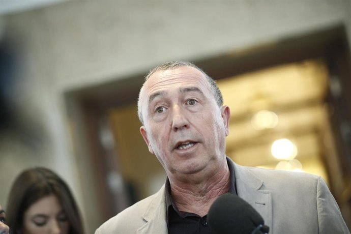 Joan Baldoví, portavoz de Compromís en el Congreso, hace declaraciones a los medios 