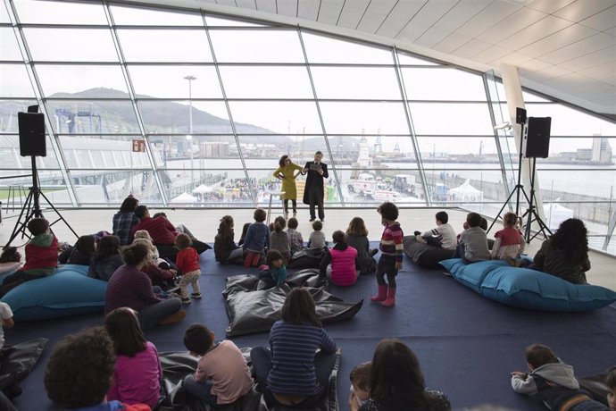 Actividadades en una anterior edición del Día del Puerto de Bilbao