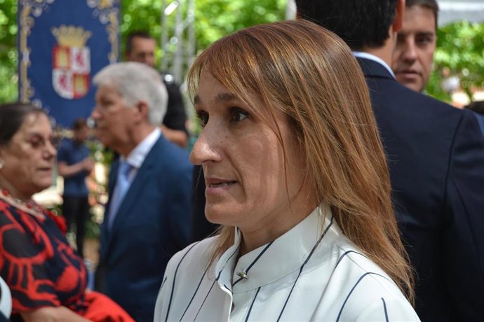 Rocío Lucas insistirá en la mejora de la EBAU hasta lograr la prueba única