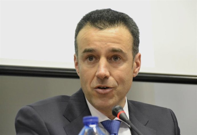 May Peus,  Presidente de la Real Federación Española Deportes de Invierno