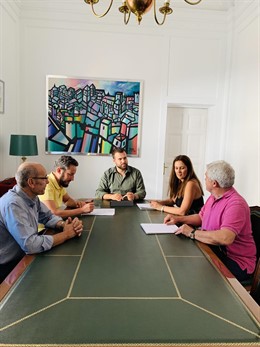 Reunión de CarEx y el alcalde de Cáceres