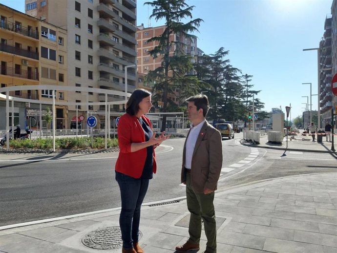 Luis Felipe y María Rodrigo, en el paseo de Ramón y Cajal