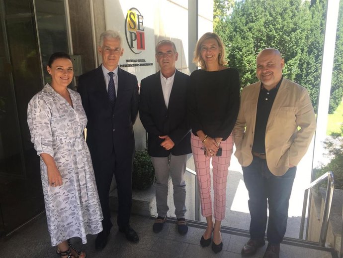 Representantes de ambas entidades.