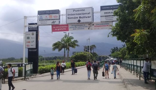 Migrantes venezolanos y colombianos