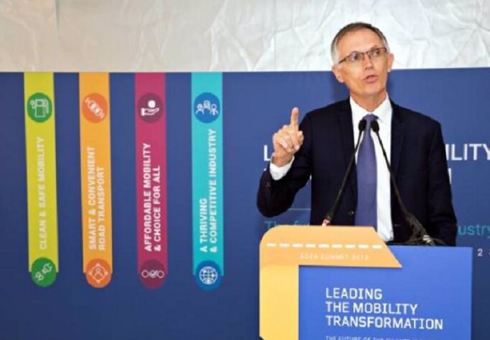 Carlos Tavares, presidente de ACEA y del Grupo PSA, durante su intervención en la cumbre 'Liderando la transformación de la movilidad' celebrada en Bruselas