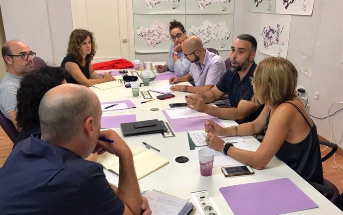 Reunión entre miembros de Podemos y Facua