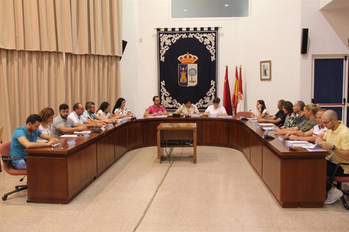 Reunión equipo de Gobierno Puerto Lumbreras, que decide el cese de las funciones de gobierno de la edil de VOX