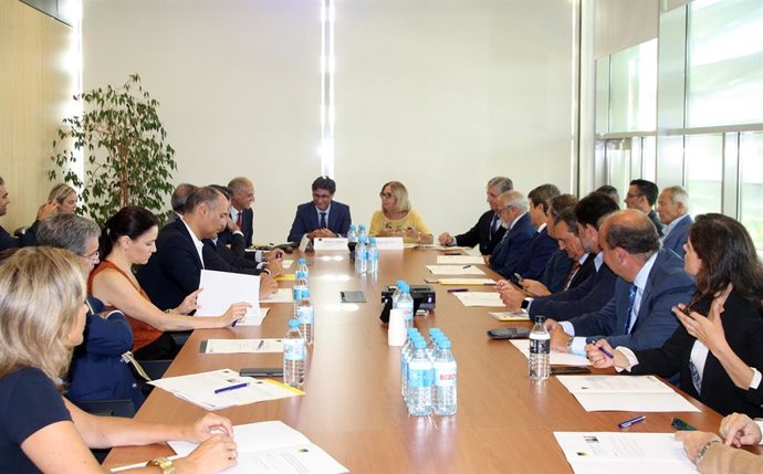 Desayuno-coloquio organizado por CTA con el secretario general de Economía de la Junta, Manuel Hidalgo.