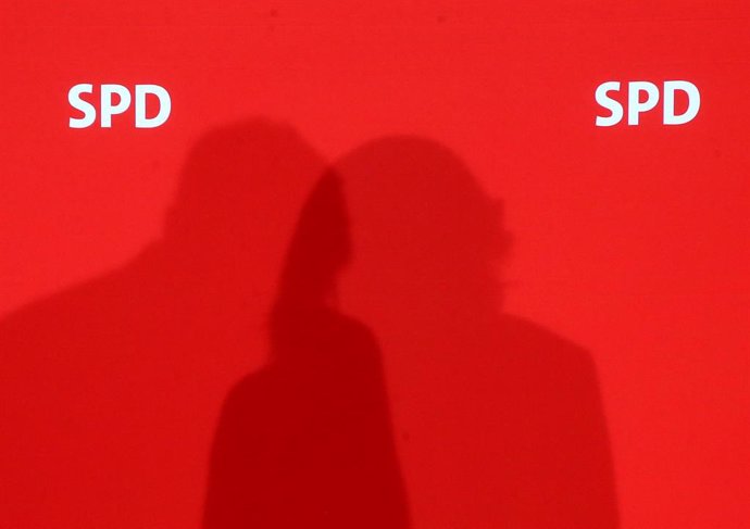 Alemania.- Casi la mitad de los votantes alemanes reclama al SPD un giro a la iz