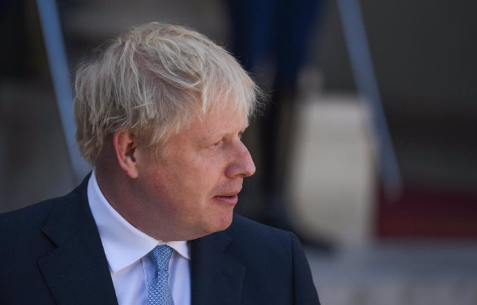 August 22, 2019 - Paris, France: British Prime Minister Boris Johnson arrives at the Elysee palace to discuss Brexit with French President Emmanuel Macron (not in frame) ahead of the G7 summit in Biarritz. (Mehdi Chebil/Contacto)