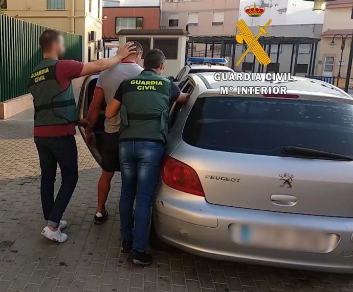 Detenciones por la agresión a un vigilante de seguridad en Roquetas de Mar (Almería)