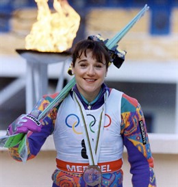 Blanca Fernández Ochoa con la medalla de bronce de los Juegos de Albertville
