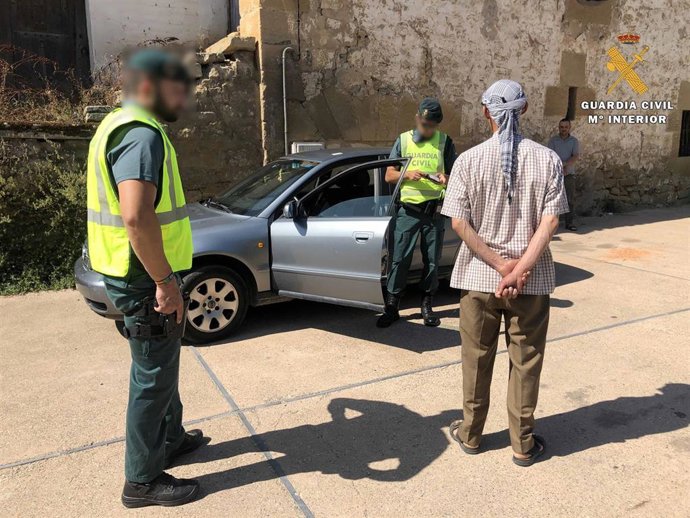 Un hombre identificado por la Guardia Civil
