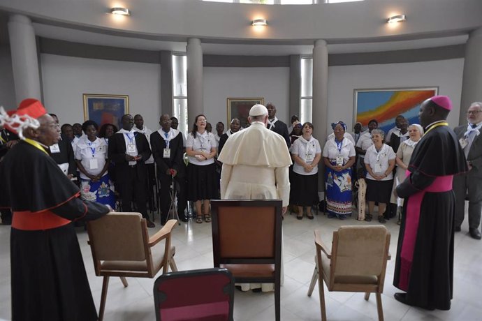 Sept. 5, 2019 - Mozambique:  : Pope Francis greets Scholas Occurrentes in Apostolic Nunciature Maputo (CPP/CONTACTO)