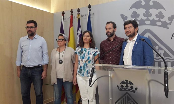 Los responsables municipales Antoni Noguera, Sonia Vivas, Neus Truyol, Francisco Ducrós y Alberto Jarabo.
