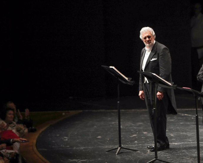 25 August 2019, Austria, Salzburg: Spanish opera singer Placido Domingo practices during the performance of "Luisa Miller" at the Salzburg Music Festival. Photo: Franz Neumayr/APA/dpa